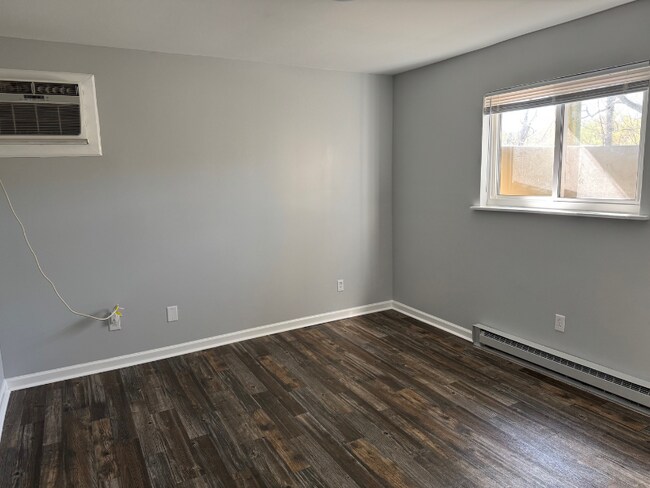 Building Photo - 145 Hendricks Blvd
