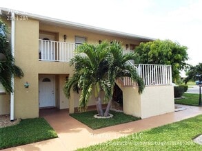 Building Photo - 706 SE 13th Ct