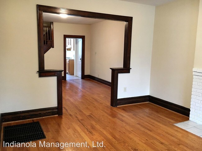 Foto del edificio - 431-433 E Tompkins St