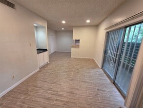 Building Photo - 8334 Jorine Dr