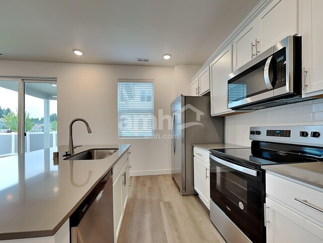 Building Photo - 8002 Katriel Ct SW