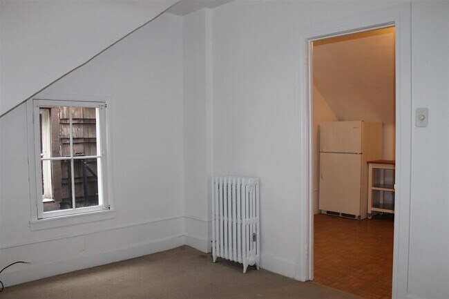 Building Photo - 54 Highwood Terrace