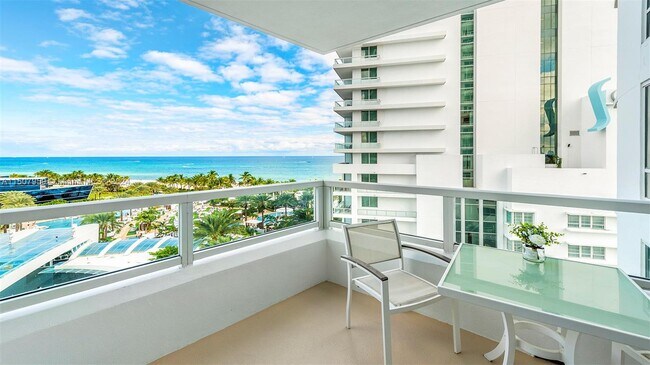 Foto del edificio - 4401 Collins Ave