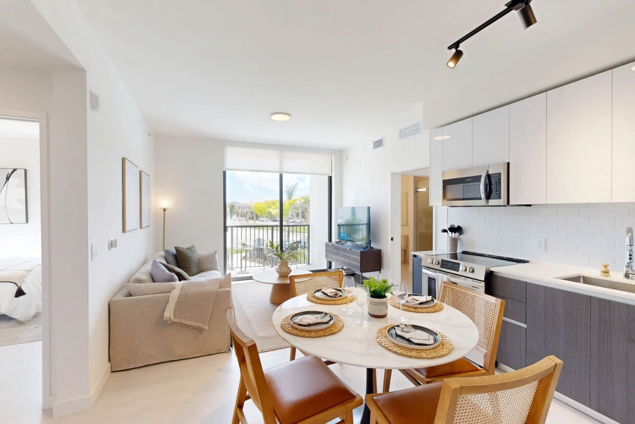 Photo - Laguna Gardens Apartments