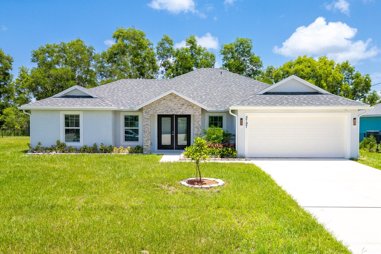 Foto principal - 5797 NW Coosa Dr