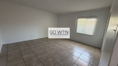 Building Photo - 2018 W Cactus Rd