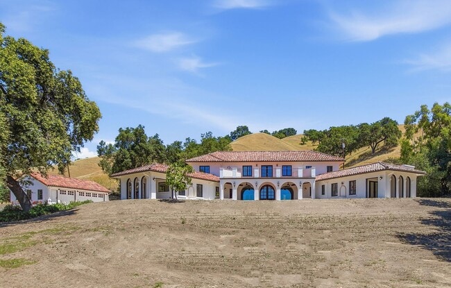 Foto del edificio - 16010 Carey Ln