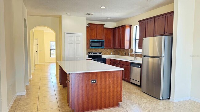 Foto del edificio - 2713 Kinsey Dr