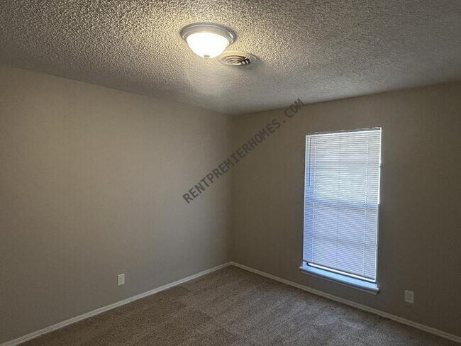 Foto del edificio - 1508 N Ironwood Pl