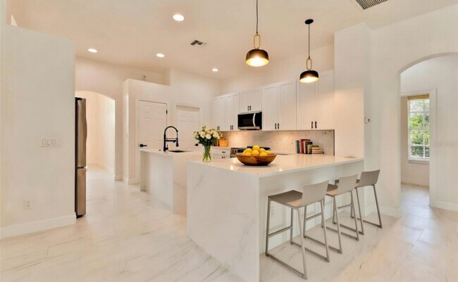 Foto del edificio - 13792 Long Lake Ln