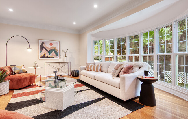 Foto del edificio - 422 Smithwood Dr
