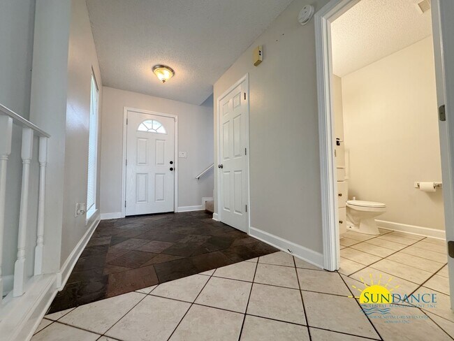 Building Photo - Beautifully Updated Home with Views of the...