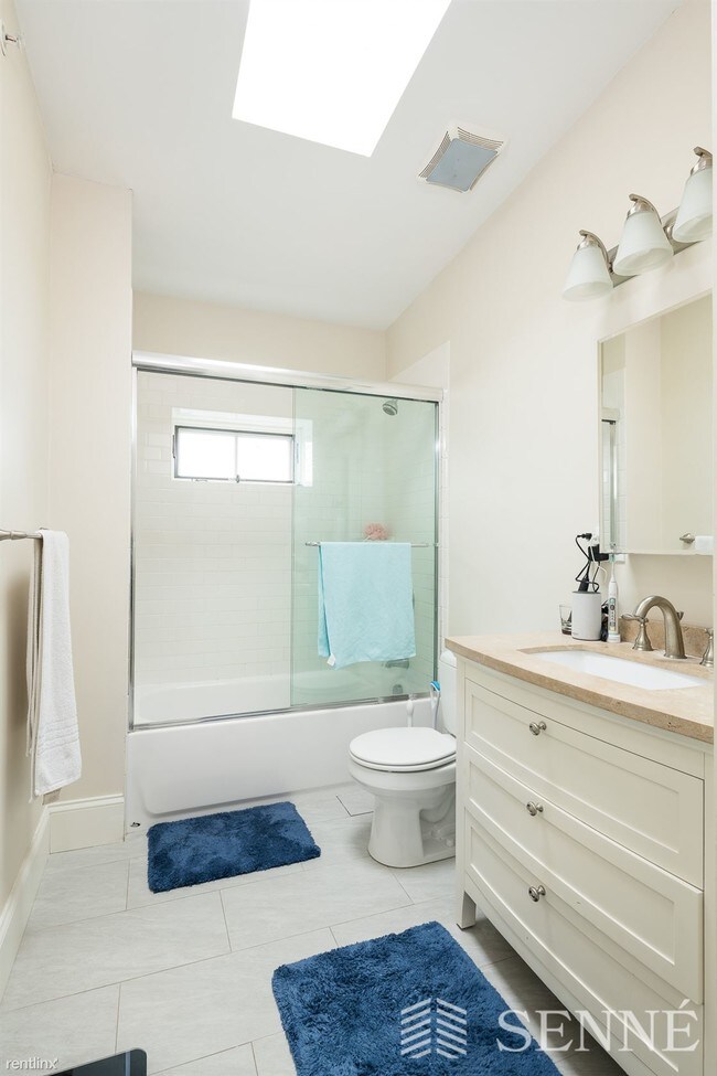 Foto del edificio - 2 br, 1 bath  - 3 Dodge St