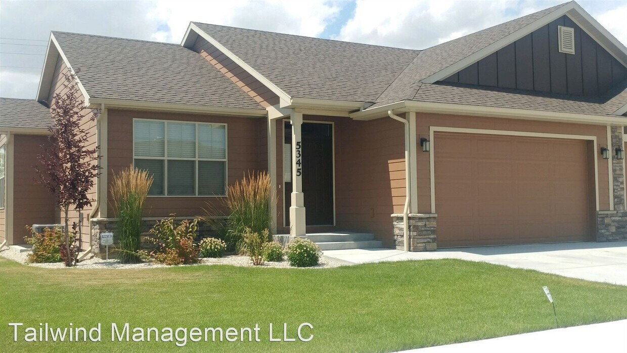 3 br, 2.5 bath House 5345 Sundance Mount... House Rental in