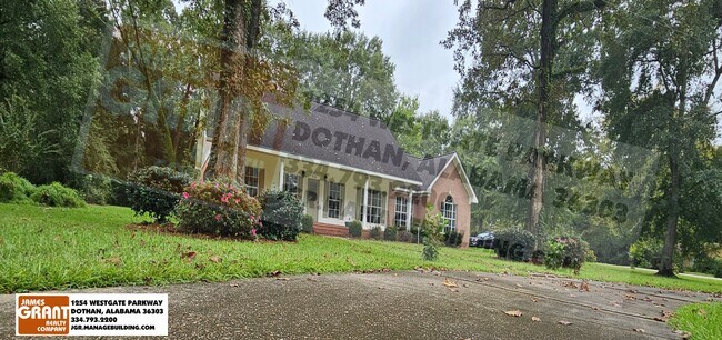 Foto del edificio - 719 Trawick Rd