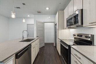 Interior Photo - Beacon on Westmoreland