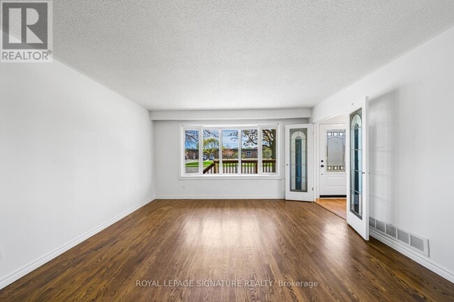 Building Photo - 232 Harmony Rd N