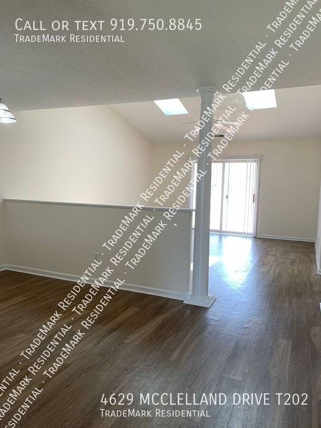 Building Photo - 4629 McClelland Dr