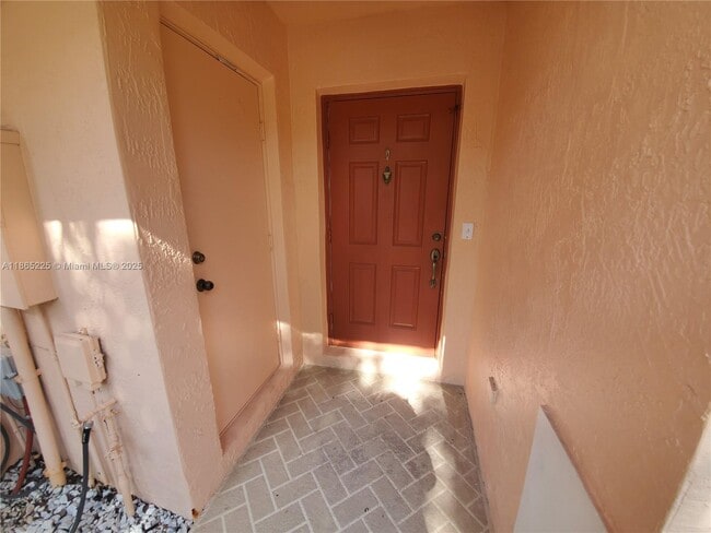 Building Photo - 589 NW 208th Way