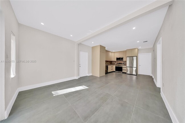 Building Photo - 807 NW 51st St