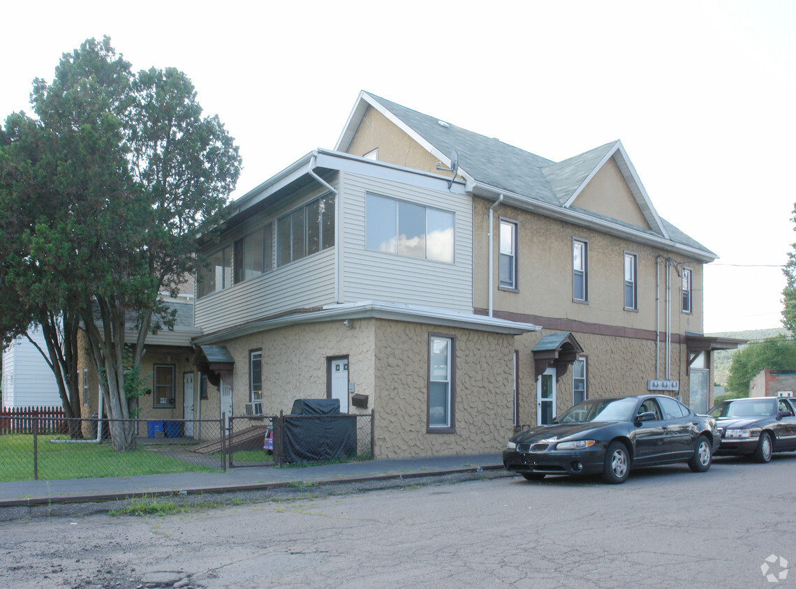 Building Photo - 504-506 Main St