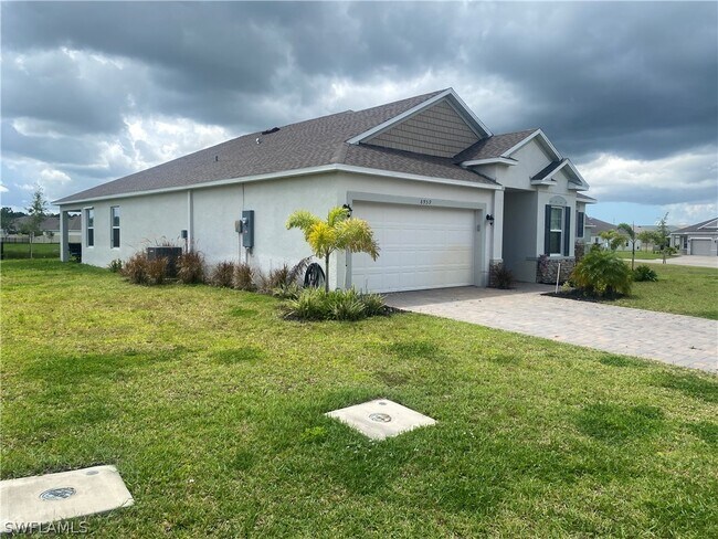 Building Photo - 8959 Cascade Price Cir