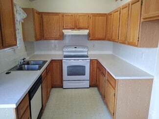 Building Photo - 819 S Todd Cir