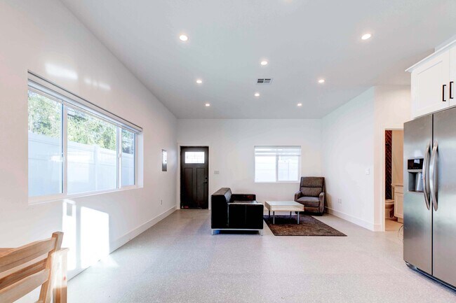 Foto del edificio - 1615 N Niagara St