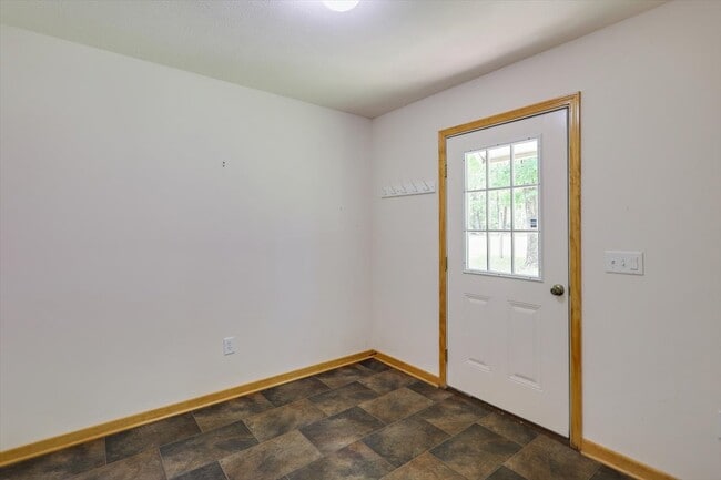 Building Photo - 104 Anderson Pl