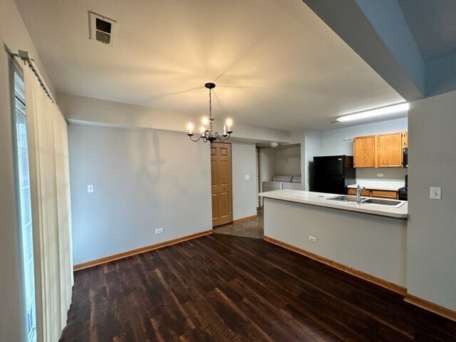 Building Photo - 1045 Symphony Dr