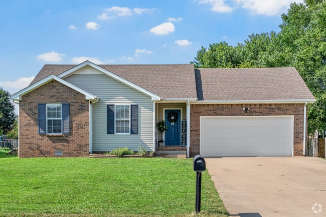 Building Photo - 2413 Egret Dr