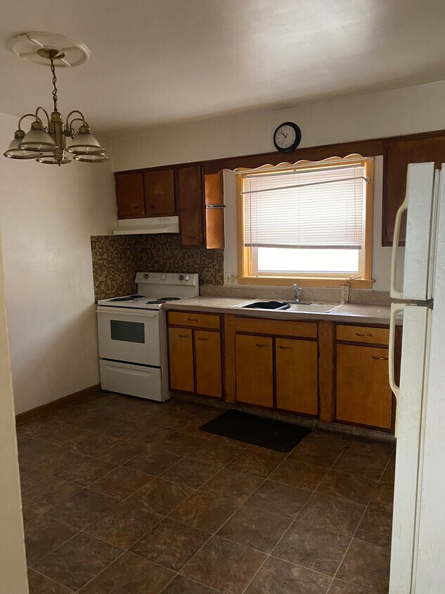 4313 St Charles Rd Unit 1S, Bellwood, IL 60104 Apartment for Rent in