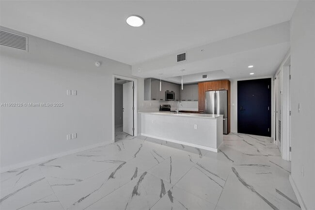 Foto del edificio - 840 NE 130th St