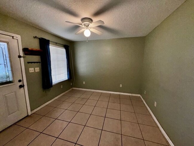 Foto del edificio - 3 Bedroom 2 Bath Magnolia Pointe Townhome with a Fenced backyard!