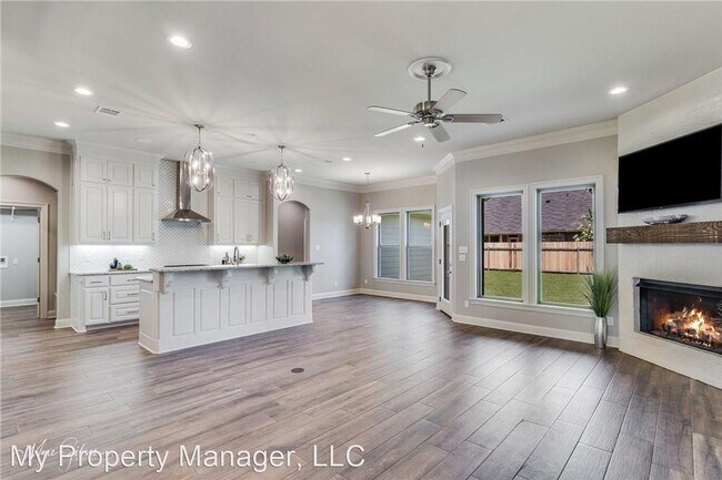 Building Photo - 3 br, 2 bath House - 231 Acadiana Creek Drive