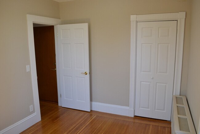 Foto del edificio - 66 Hoyle St