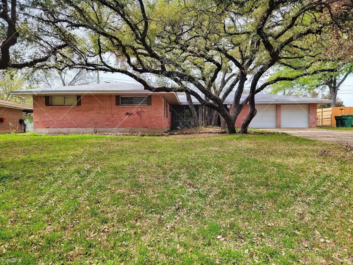Primary Photo - 3 br, 2 bath House - 904 Palmetto St