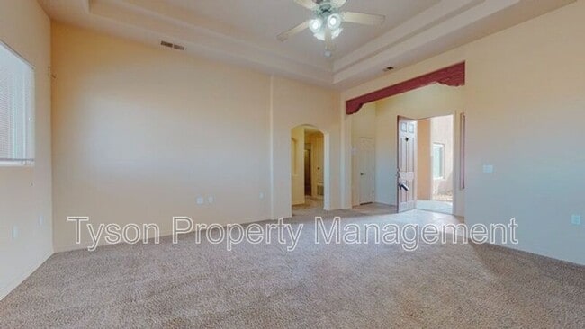 Building Photo - 4401 Beresford Ln NW