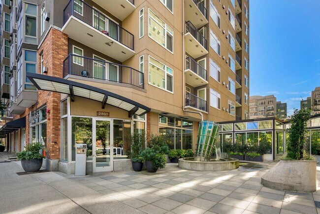 Foto del edificio - Ellington - 1 bedroom + den