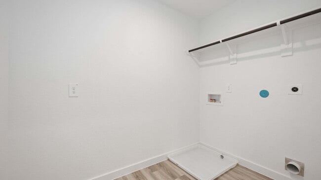 Building Photo - 12323 Basilwood Dr