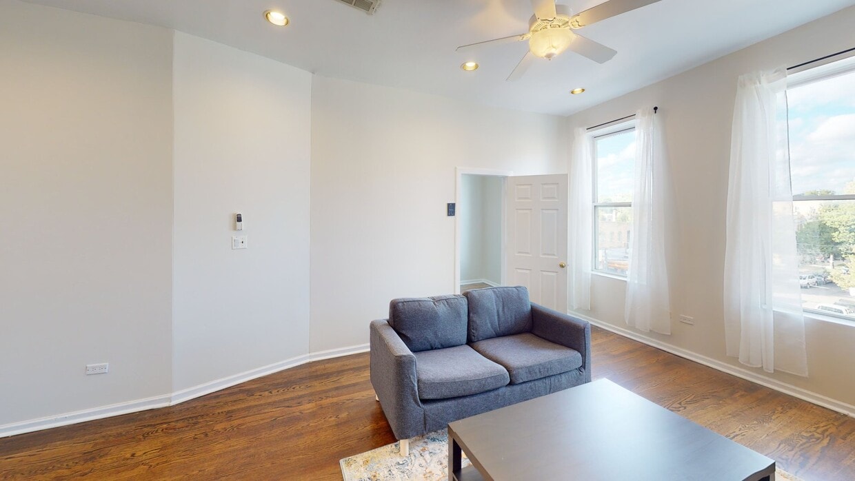 Photo - Private bedroom in 3 bed/1 bath Home