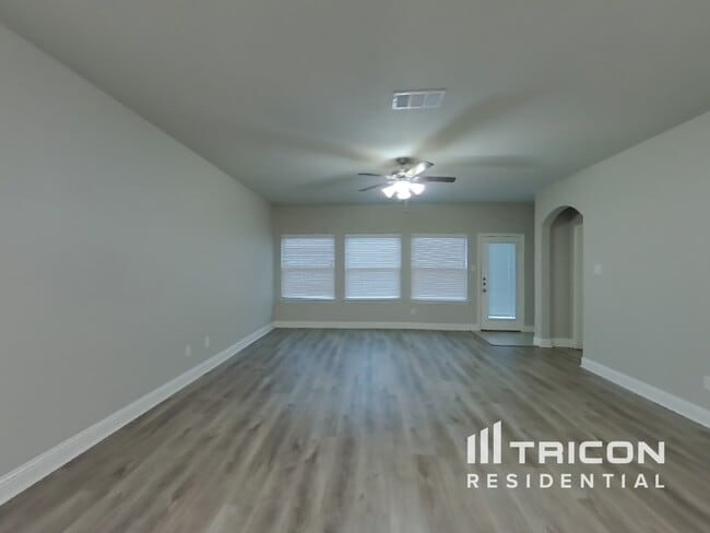 Building Photo - 7816 Cypress Dr