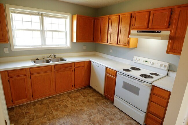 New Flooring in Kitchen - 530 Chisolm Way