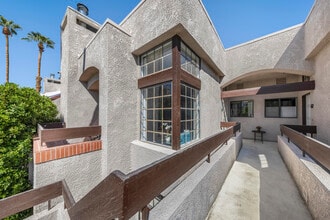 Building Photo - 2601 S Broadmoor Dr