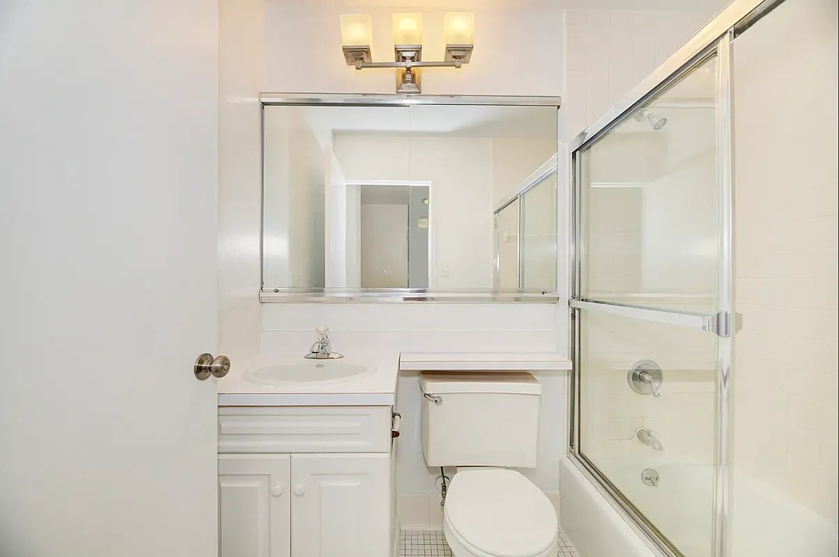 Foto del edificio - 243 Riverside Dr