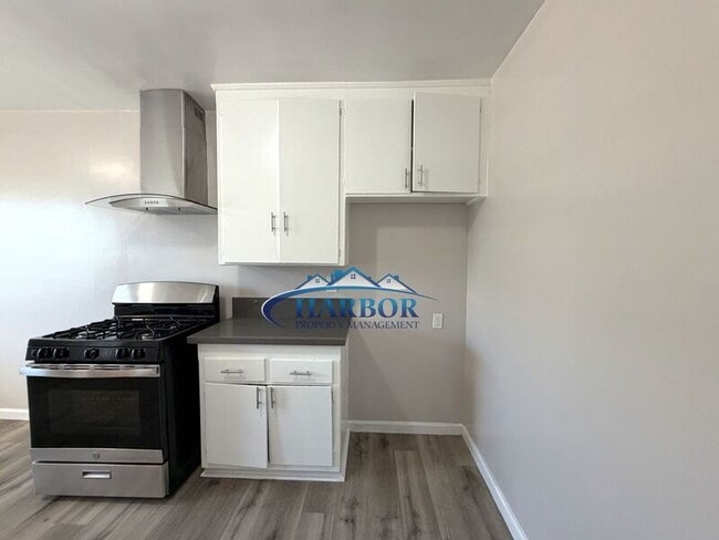 Building Photo - 1234 W 144th St