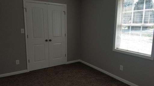 Foto del edificio - 186 Shawna Ln