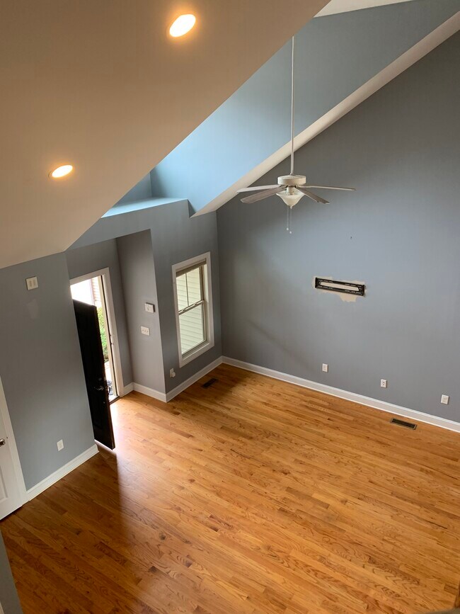 Building Photo - 43 Cypress Cir