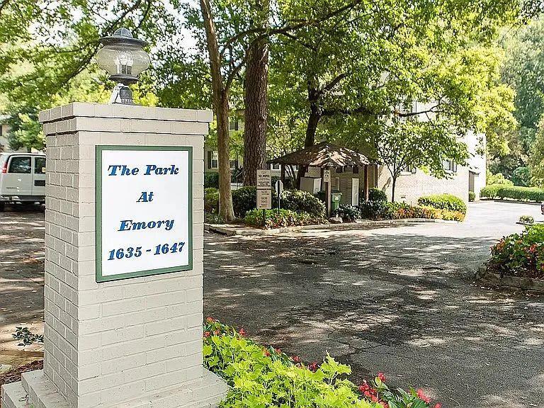 Foto principal - 1643 Briarcliff Rd NE