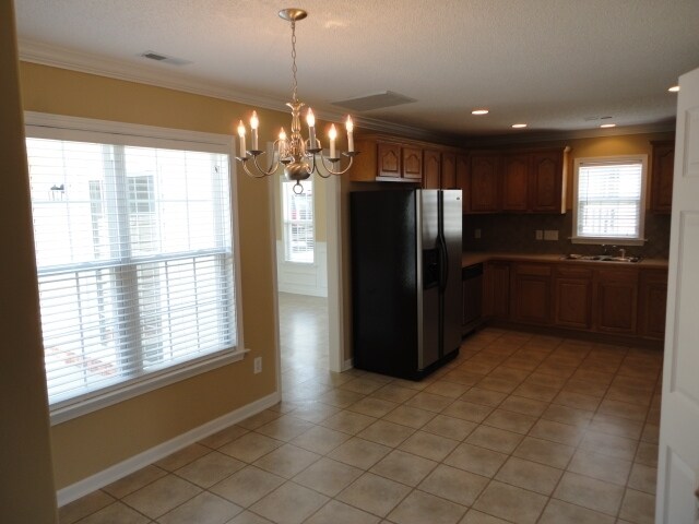Building Photo - 6673 Springfield Village Lane
